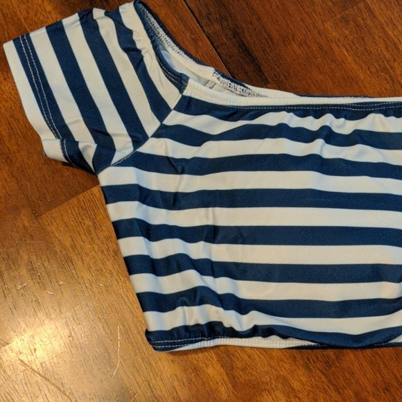 FINAL PRICE NWOT striped swimsuit - Picture 4 of 5